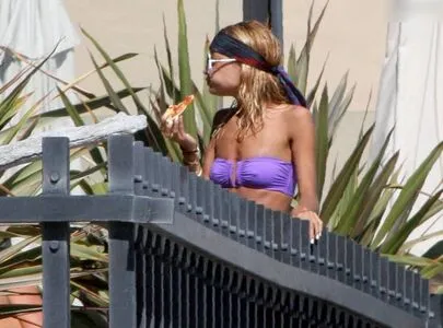 Nicole Richie OnlyFans Leaked Free Thumbnail Picture - #wYJ1EUu4V2