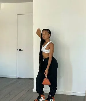 Nicole Saunders OnlyFans Leaked Free Thumbnail Picture - #mfArnH3Qa6