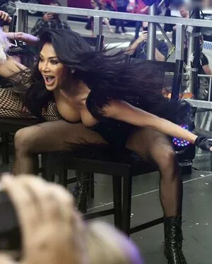 Nicole Scherzinger OnlyFans Leaked Free Thumbnail Picture - #MFCKAzo50m
