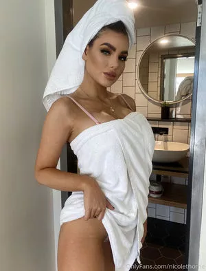 Nicole Thorne OnlyFans Leaked Free Thumbnail Picture - #mImlWie8jq