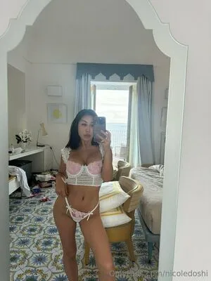 Nicoledoshi OnlyFans Leaked Free Thumbnail Picture - #B7YPBRDNsa