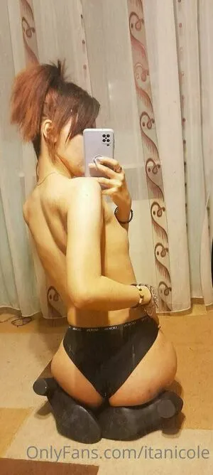 Nicoleita2000 OnlyFans Leaked Free Thumbnail Picture - #J4VTailSfc