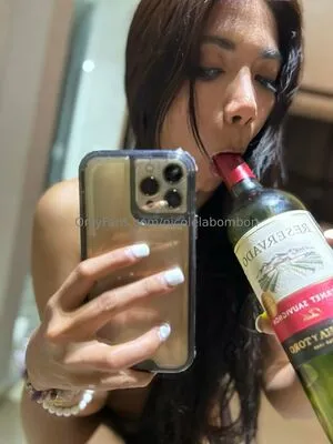 Nicolelabombon OnlyFans Leaked Free Thumbnail Picture - #7pW3j2o03x