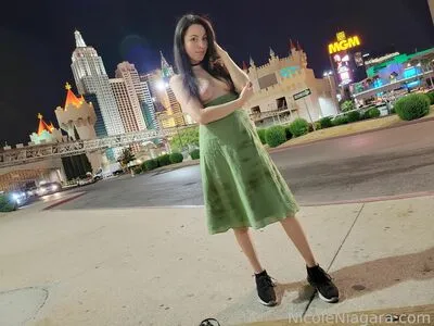 Nicoleniagara OnlyFans Leaked Free Thumbnail Picture - #nfm1MbuBbn