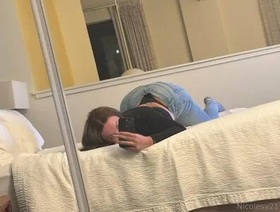 Nicolesv21 OnlyFans Leaked Free Thumbnail Picture - #vvfrFxjdRD