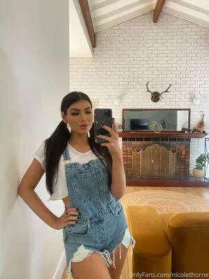 Nicolethorne OnlyFans Leaked Free Thumbnail Picture - #0rDb5FL1Jr