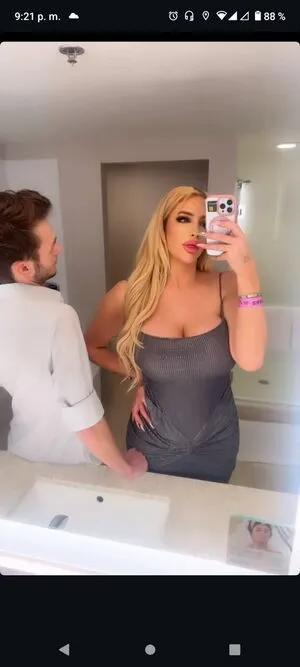 Nicolette Shea OnlyFans Leaked Free Thumbnail Picture - #cZKLxhsaky