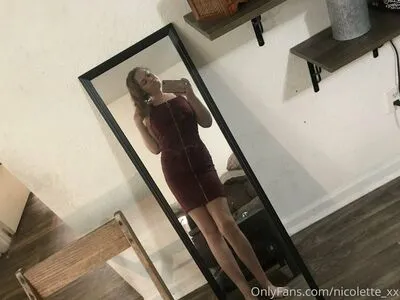Nicolette Xx OnlyFans Leaked Free Thumbnail Picture - #SD502BQp4E