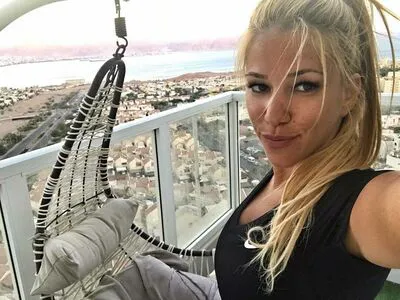 Nicolle A OnlyFans Leaked Free Thumbnail Picture - #KHeQxcBQfc