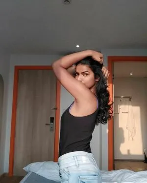Nidhi Goel OnlyFans Leaked Free Thumbnail Picture - #4REaDpfucb