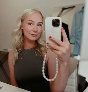 Nienke Helthuis OnlyFans Leaked Free Thumbnail Picture - #FXGehshfWE