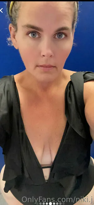 Niki J OnlyFans Leaked Free Thumbnail Picture - #RiPHblsuBM
