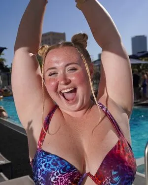 Niki Peacock OnlyFans Leaked Free Thumbnail Picture - #AcICk3tZci