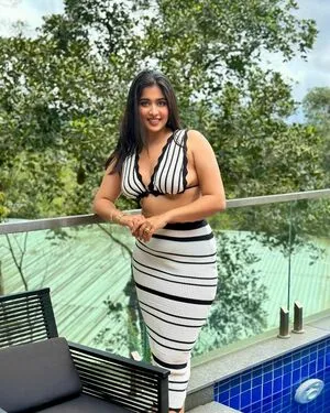 Nikita Sharma OnlyFans Leaked Free Thumbnail Picture - #yngNWNTuJ2