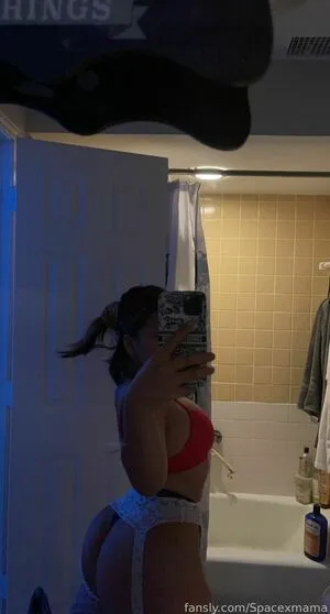 Nikitta Montilla OnlyFans Leaked Free Thumbnail Picture - #00lLmN0ke0