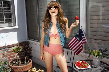Nikki Deloach OnlyFans Leaked Free Thumbnail Picture - #PiLWfqCBQ5