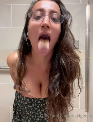 Nikki Geeks OnlyFans Leaked Free Thumbnail Picture - #LQUVKIAMKZ