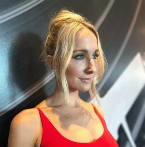 Nikki Glaser OnlyFans Leaked Free Thumbnail Picture - #83CFXq2uW0