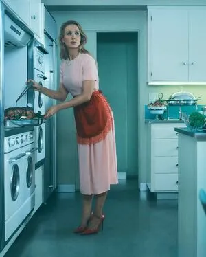 Nikki Glaser OnlyFans Leaked Free Thumbnail Picture - #Cv3NZmkxOi