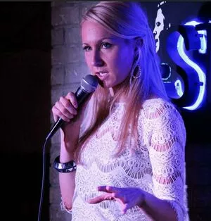 Nikki Glaser OnlyFans Leaked Free Thumbnail Picture - #SmFzCw5Adn