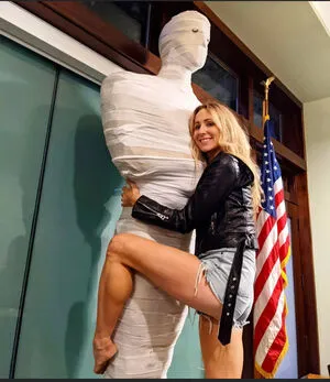 Nikki Glaser OnlyFans Leaked Free Thumbnail Picture - #mKTKMEgXil