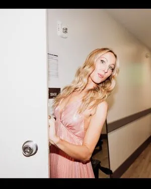Nikki Glaser OnlyFans Leaked Free Thumbnail Picture - #w9dGn3tUgn