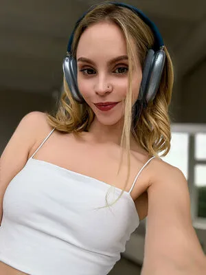 Nikki Mills Life OnlyFans Leaked Free Thumbnail Picture - #z05HiliodW