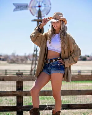 Nikki Neisler OnlyFans Leaked Free Thumbnail Picture - #q1C3ODxpBW