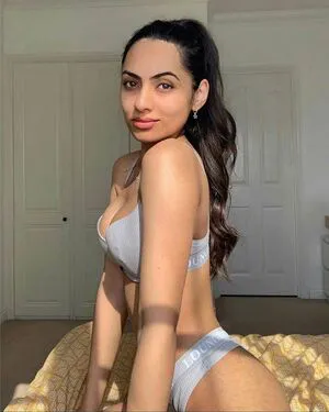 Nikkirai OnlyFans Leaked Free Thumbnail Picture - #MU3CeFRX4X