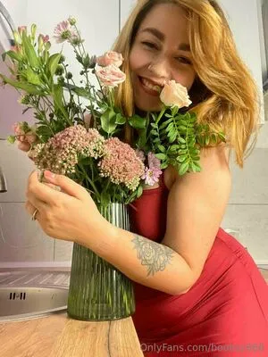 Nikkireddd2 OnlyFans Leaked Free Thumbnail Picture - #qx5xS01tv9