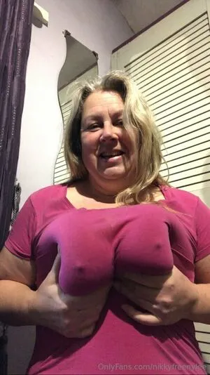 Nikkyfreenylee OnlyFans Leaked Free Thumbnail Picture - #i4Emz4assS