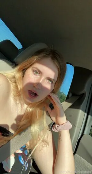 Nikoletlarie OnlyFans Leaked Free Thumbnail Picture - #usBrP0Werq