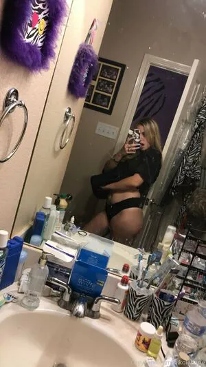 Nikoletlarie OnlyFans Leaked Free Thumbnail Picture - #xFXHwgpPMu