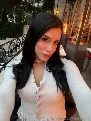 Nikycerini OnlyFans Leaked Free Thumbnail Picture - #MHfAXitweA