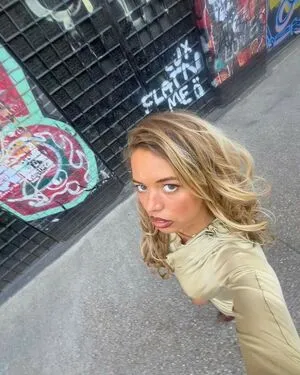 Nilufer Yanya OnlyFans Leaked Free Thumbnail Picture - #jdpCNnByFa