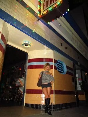 Nilufer Yanya OnlyFans Leaked Free Thumbnail Picture - #mxGToW8bVw