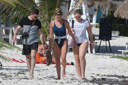 Nina Agdal OnlyFans Leaked Free Thumbnail Picture - #4njry94kf6