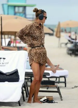 Nina Agdal OnlyFans Leaked Free Thumbnail Picture - #K7HY19yo64