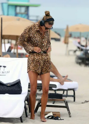 Nina Agdal OnlyFans Leaked Free Thumbnail Picture - #8n10RKsMEb