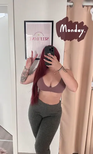 Nina Buettner Fit OnlyFans Leaked Free Thumbnail Picture - #qvcMEK5Ur5