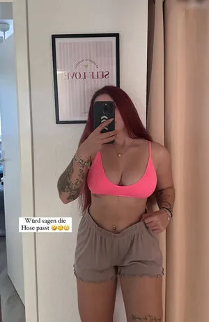 Nina Buettner Fit OnlyFans Leaked Free Thumbnail Picture - #tRReMmIwQ5