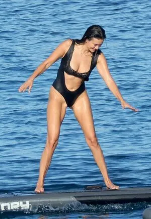 Nina Dobrev OnlyFans Leaked Free Thumbnail Picture - #2LXdjjxx6H