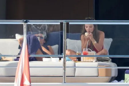 Nina Dobrev OnlyFans Leaked Free Thumbnail Picture - #6FrdaB09FT