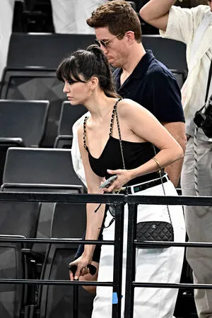 Nina Dobrev OnlyFans Leaked Free Thumbnail Picture - #8gbf3IihLV