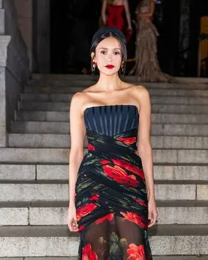 Nina Dobrev OnlyFans Leaked Free Thumbnail Picture - #eVdKzmxDUK