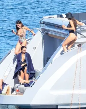 Nina Dobrev OnlyFans Leaked Free Thumbnail Picture - #kMCNu1Beck