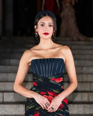 Nina Dobrev OnlyFans Leaked Free Thumbnail Picture - #lufn2HU9c3