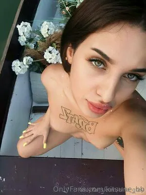 Nina Grey OnlyFans Leaked Free Thumbnail Picture - #p2Re4b5lf9
