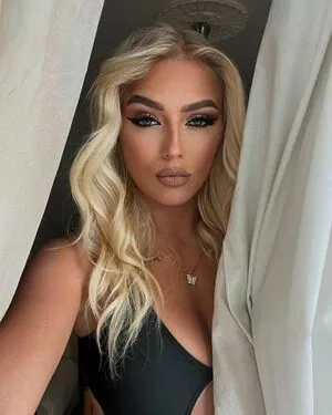 Nina Ninci OnlyFans Leaked Free Thumbnail Picture - #sOzxnc8pne