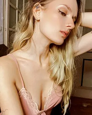 Nina Romane OnlyFans Leaked Free Thumbnail Picture - #p9JklAN0i2